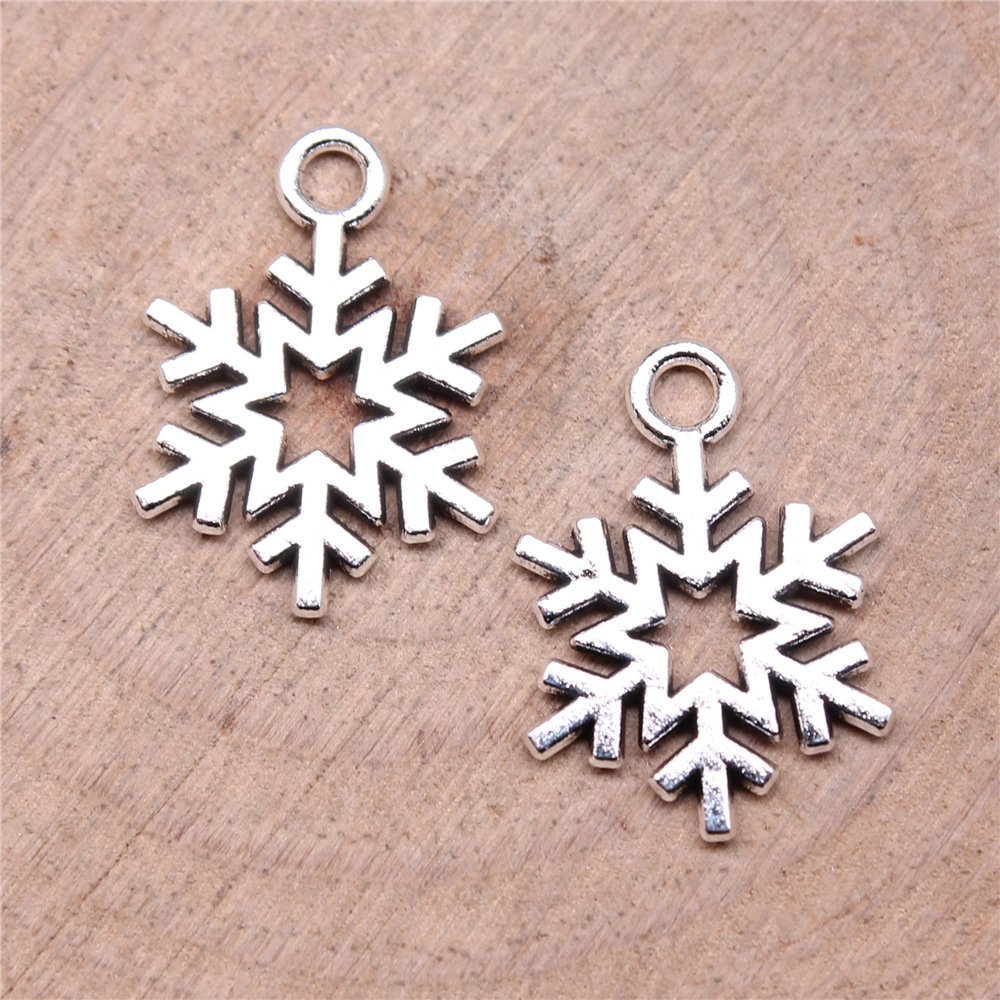 Vintage Fashion Blog - 40pcs 19x14mm(0.75x0.55inch) Antique Silver Color Snowflake
