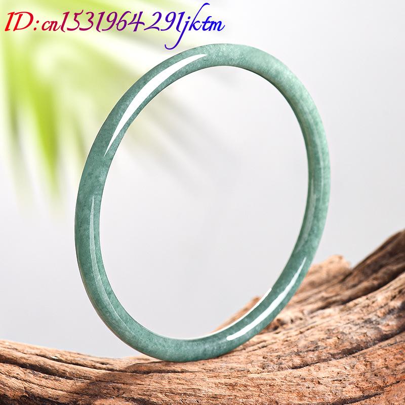Natural Burmese Jadeite Bracel - Vintage Fashion Designers recension och pris