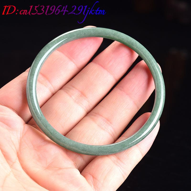 Natural Burmese Jadeite Bracel - Vintage Fashion Designers recension och pris