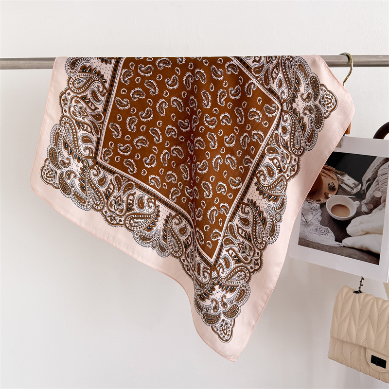 Vintage Bandana Square Scarf F - Vintage Fashion Hijab recension och pris