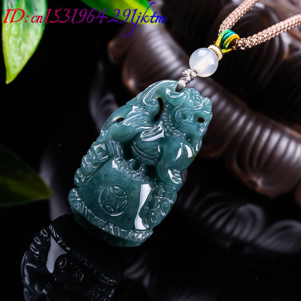 Burmese Jadeite Pixiu Pendant  - Vintage Fashion Designers recension och pris
