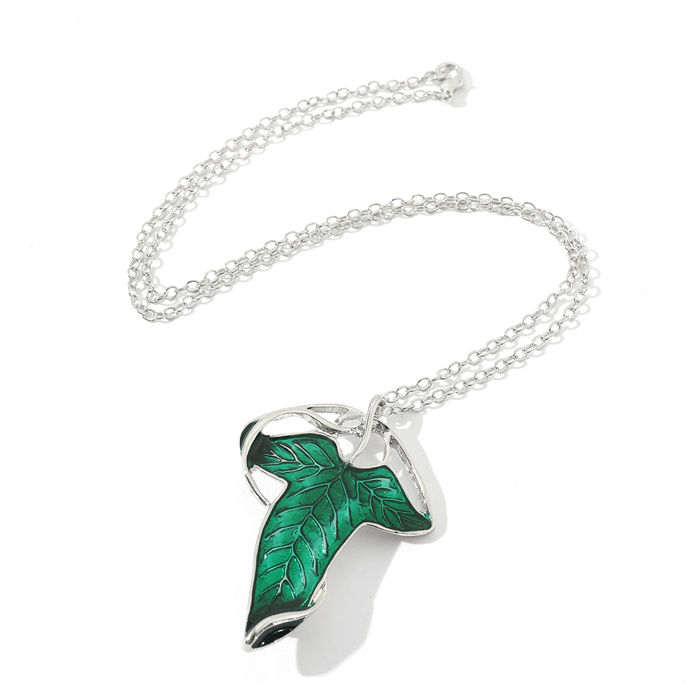Vintage Green Leaf Pendant Nec - Vintage Fashion Blog recension och pris