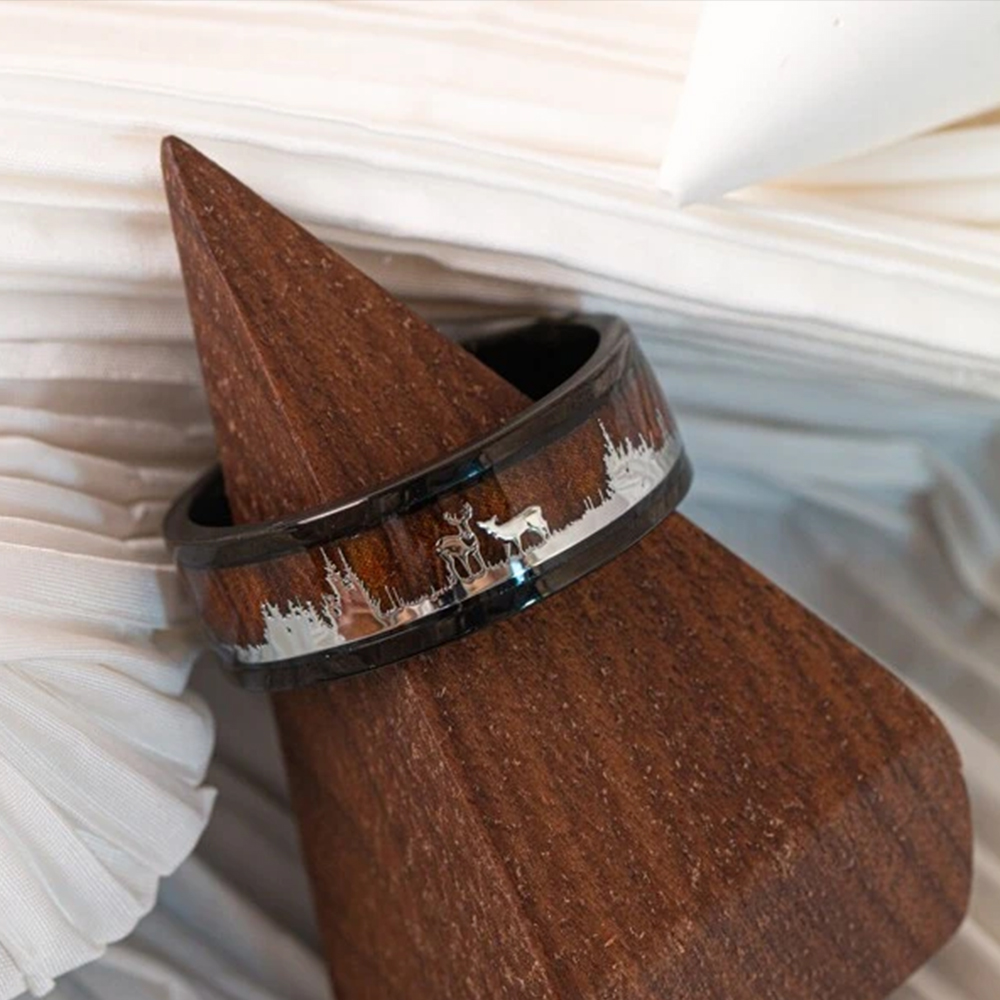 Black Inlaid Wood Grain Elk Ch - Vintage Fashion Names recension och pris