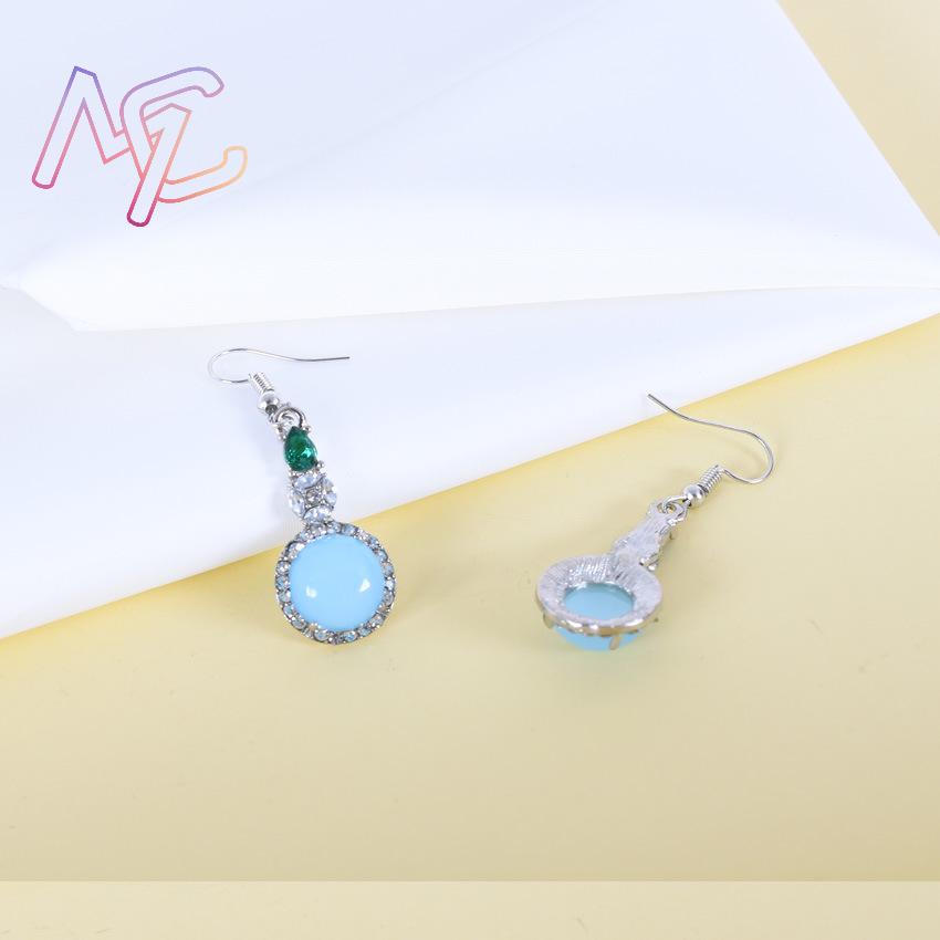 Blue Natural Jade Earrings Vin - Vintage Fashion Designers recension och pris