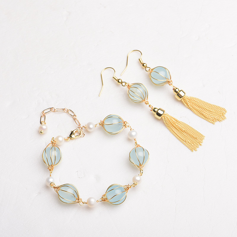 Blue Natural Jade Bead Earring - Vintage Fashion Designers recension och pris
