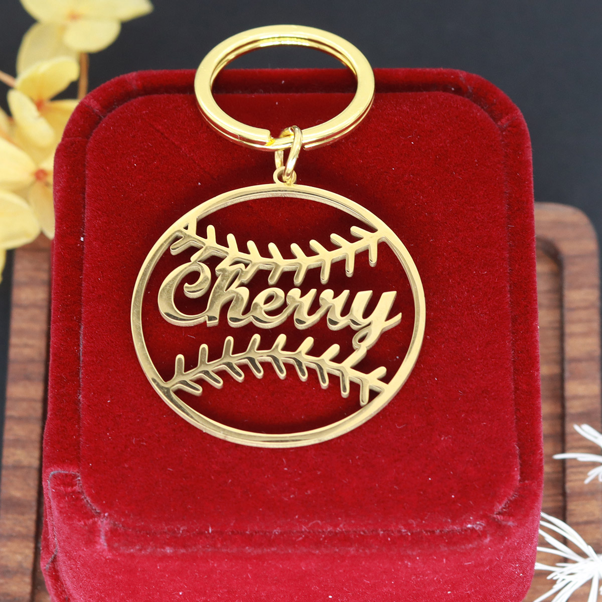 Custom Name Ball Keychain Pers - Vintage Fashion Names recension och pris