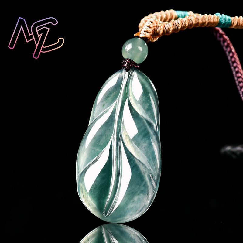 Myanmar Jadeite Leaf Pendant G - Vintage Fashion Designers recension och pris