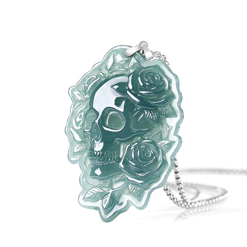 Natural Burmese Jadeite Skull  - Vintage Fashion Designers recension och pris