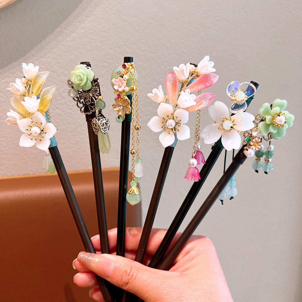 Exquisite Flower Tassel Wooden - Vintage Fashion In Chinese recension och pris