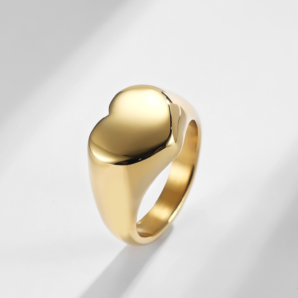 Customized Women Signet Ring C - Vintage Fashion Names recension och pris